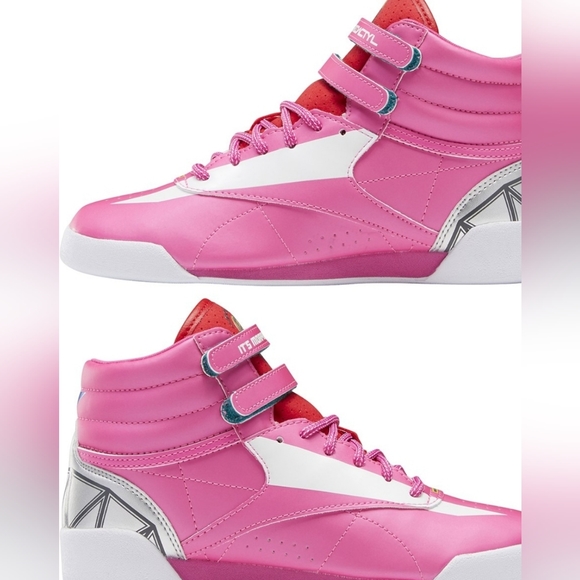 Kids Reebok Power Ranger sneakers size 2.5 - Picture 5 of 7